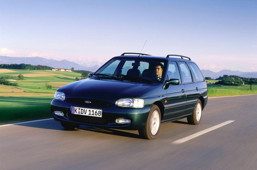  Ford Escort 1995 года  (фото 34 из 43)